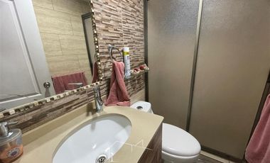 Casa en Venta en Conjunto habitacional Puerto Montt, Limache