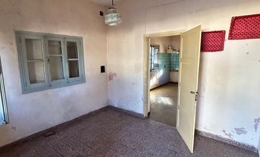 VENTA CASA 2 dormitorios en  San Carlos Sud.-