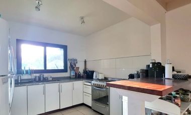 CASA EN VENTA EN PEHUAJÓ CON PILETA