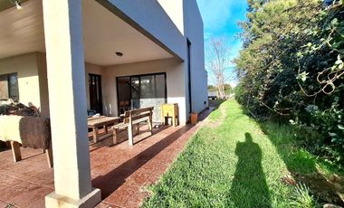 CASA EN VENTA EN PEHUAJÓ CON PILETA