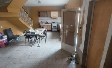 Venta Casa 7 dorm a Refaccionar