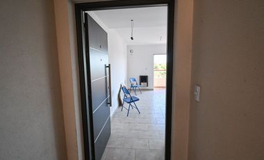 DEPARTAMENTO A ESTRENAR CON COCHERA
