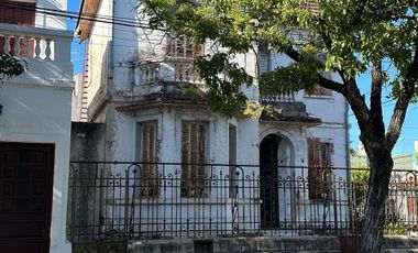 Venta casa a refaccionar 3 de Febrero 3400