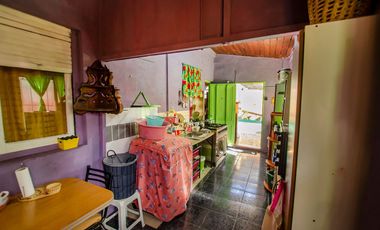 CASA EN VENTA EN MONTE GRANDE SOBRE LOTE DE 220 M2