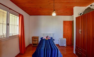CASA EN VENTA LA PLATA 2 DORMITORIOS