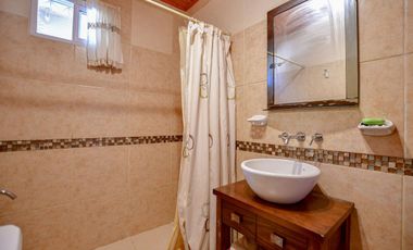 CASA EN VENTA LA PLATA 2 DORMITORIOS