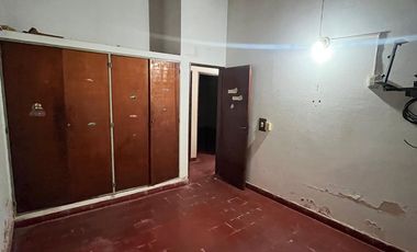 CASA EN VENTA EN BARRIO PANDO, ZONA SUR GOYA
