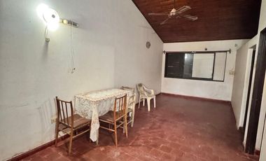 CASA EN VENTA EN BARRIO PANDO, ZONA SUR GOYA