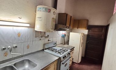 CASA EN VENTA EN BARRIO PANDO, ZONA SUR GOYA