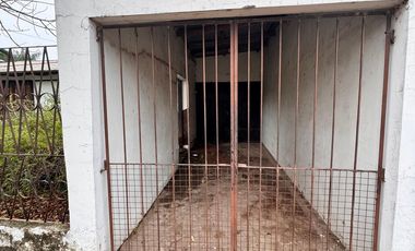 CASA EN VENTA EN BARRIO PANDO, ZONA SUR GOYA