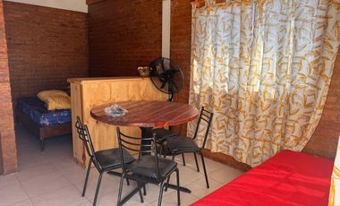 CASA CON CABAÑAS EN VENTA