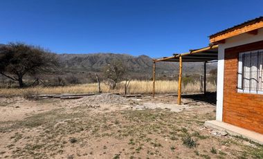 CASA CON CABAÑAS EN VENTA