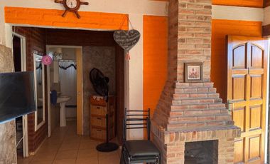 CASA CON CABAÑAS EN VENTA