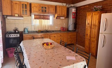 CASA CON CABAÑAS EN VENTA