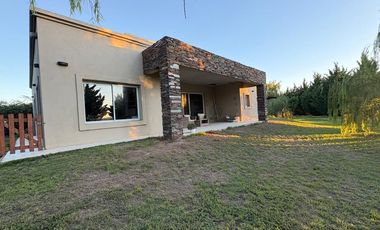 VENTA DE CASA BARRIO PRIVADO 