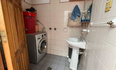 SE VENDE CASA 4 DORM B° AMEGHINO, V.M. C/ESCRITURA