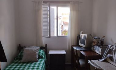 VENTA CASA 4 HABITACIONES, BARRIO CATEDRAL
