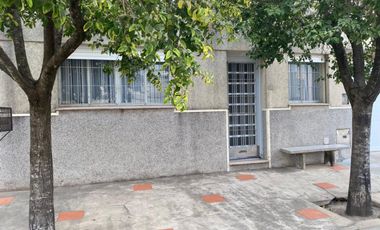CASA EN VENTA CON GRAN UBICACION Y POTENCIAL