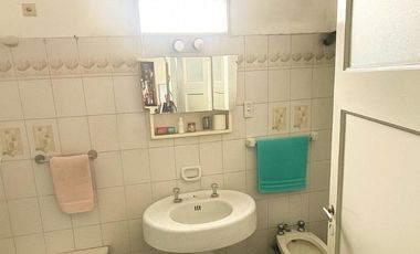 CASA EN VENTA CON GRAN UBICACION Y POTENCIAL