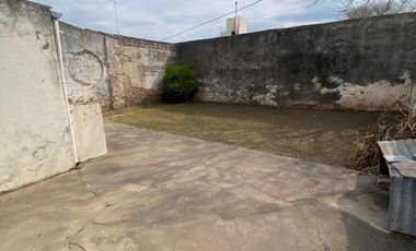 CASA EN VENTA CON GRAN UBICACION Y POTENCIAL