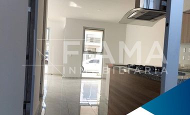 CASA NUEVA EN RENTA, FRACC. BONATERRA, TEPIC, NAY. (F)
