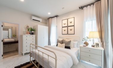 4 Bedroom House for sale at Graceland