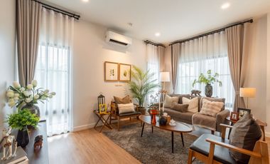 4 Bedroom House for sale at Graceland