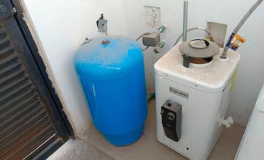 CASA CON ALBERCA Y JACUZZI, AMUEBLADA EN RENTA SECTOR VIÑEDOS, TORREÓN ,COAH.