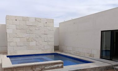CASA CON ALBERCA Y JACUZZI, AMUEBLADA EN RENTA SECTOR VIÑEDOS, TORREÓN ,COAH.