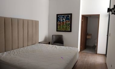 CASA CON ALBERCA Y JACUZZI, AMUEBLADA EN RENTA SECTOR VIÑEDOS, TORREÓN ,COAH.
