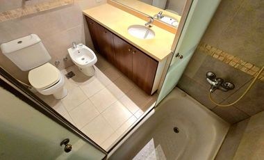 Villa del Parque. Venta 3 Amb Semipiso. C Cochera y Baulera. Amenities