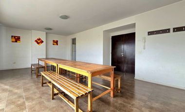 Villa del Parque. Venta 3 Amb Semipiso. C Cochera y Baulera. Amenities