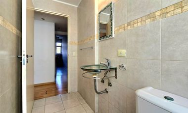 Villa del Parque. Venta 3 Amb Semipiso. C Cochera y Baulera. Amenities