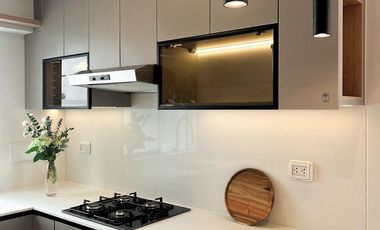 Flat En Venta En Surco, Primer Piso Frente A Parque, 4 Dormitorios Y Terraza Amplia