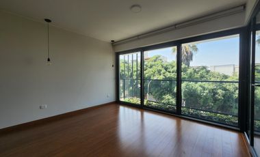 Dúplex En Venta En Surco Frente A Parque, 3 Dormitorios, Terraza De 64 M² Y Domótica