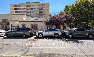 Local comercial esquina en Av. Pedro de Valdivia muy cerca de la estación del Metro Ñuñoa (Línea 3 y Línea 6).