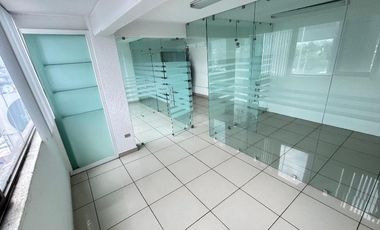 Oficinas en renta en Periférico Sur | 50–100 m² con seguridad y estacionamiento