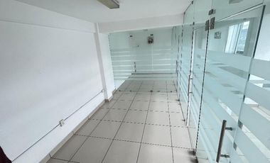 Oficinas en renta en Periférico Sur | 50–100 m² con seguridad y estacionamiento