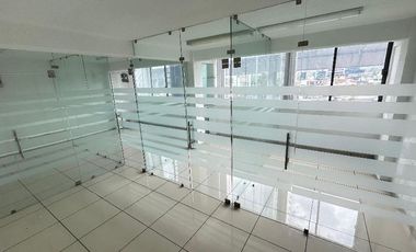 Oficinas en renta en Periférico Sur | 50–100 m² con seguridad y estacionamiento
