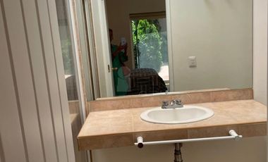 Residencia ejecutiva en renta en Lomas Hipódromo