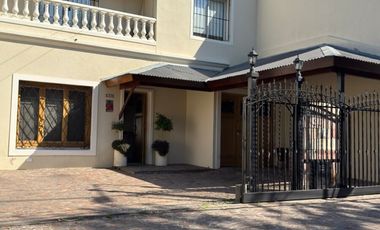 CASA EN VENTA 5 AMBIENTES CON JARDÍN, PILETA Y GRAN PLAYROOM – VICENTE LÓPEZ