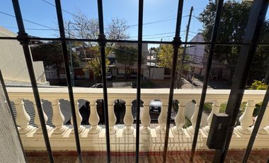 CASA EN VENTA 5 AMBIENTES CON JARDÍN, PILETA Y GRAN PLAYROOM – VICENTE LÓPEZ
