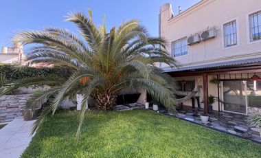 CASA EN VENTA 5 AMBIENTES CON JARDÍN, PILETA Y GRAN PLAYROOM – VICENTE LÓPEZ