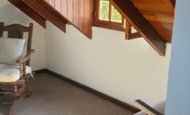 ALQUILER: Hermoso Chalet Dividido en Departamentos - ISIDRO CASANOVA