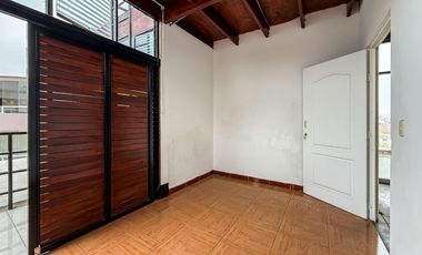 Inversion En Surco – 267 M² Construidos | 6 Niveles
