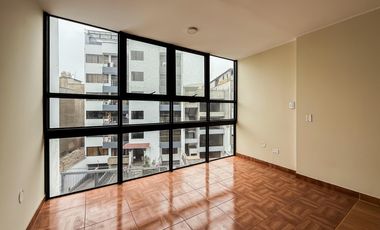 Inversion En Surco – 267 M² Construidos | 6 Niveles