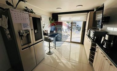 CASA EN CONDOMINIO 3D/3B CON AMPLIO ESPACIO
