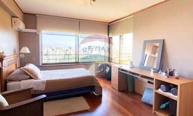 Vista 360° a ciudad y club de golf
