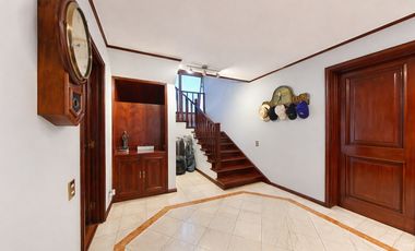 Vista 360° a ciudad y club de golf