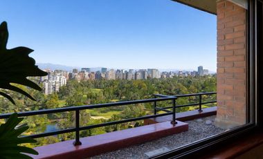 Vista 360° a ciudad y club de golf